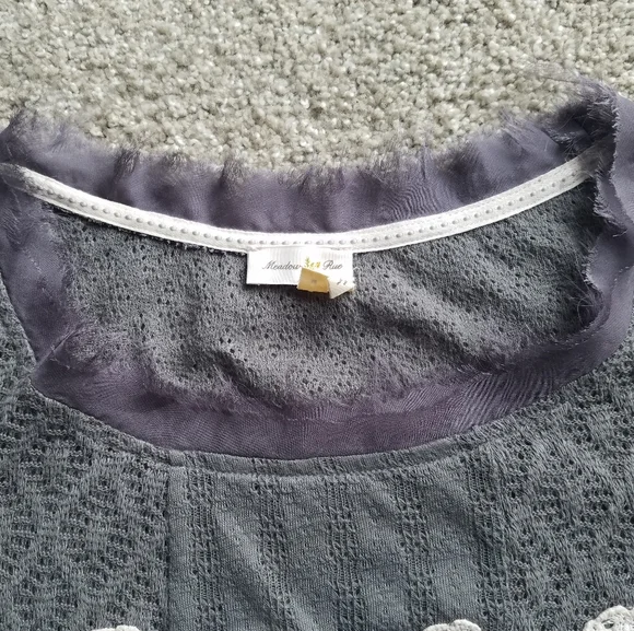 Anthropologie Meadow Rue open knit sweater top in grey with white floral lace - Picture 7 of 12